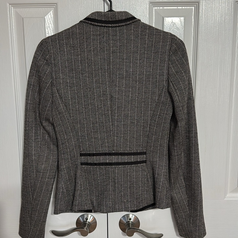 ESPRIT Herringbone Blazer | Size 2 (XS) - Picture 3 of 4
